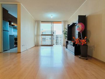 Amplio Flat 82 M2 Piso 10