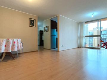 Amplio Flat 82 M2 Piso 10