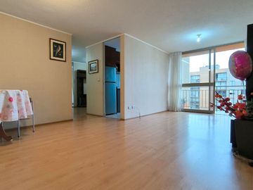 Amplio Flat 82 M2 Piso 10