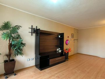 Amplio Flat 82 M2 Piso 10