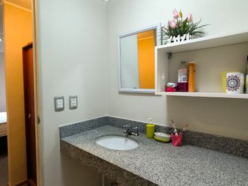 Amplio Flat 82 M2 Piso 10