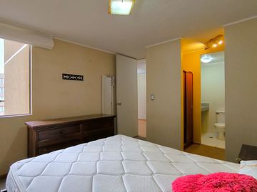 Amplio Flat 82 M2 Piso 10
