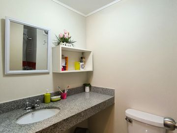 Amplio Flat 82 M2 Piso 10
