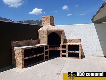 Casa de venta Pomasqui, La Campiña, 3 pisos, dormitorios amplios, piscina, seguridad, sala comunal