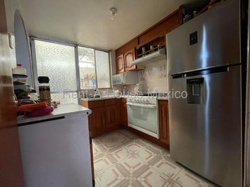 CASA EN VENTA EN TULTITLAN (CALLE CERRADA CON VIGILANCIA 24/7)