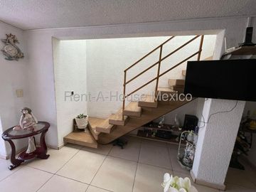 CASA EN VENTA EN TULTITLAN (CALLE CERRADA CON VIGILANCIA 24/7)