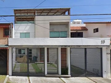 Casa en Ciudad Satélite Naucalpan de Juárez