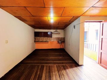 EN VENTA CASA COMERCIAL, CENTRO DE RICAURTE