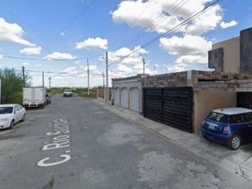 VENTA DE CASA RIO SUCHIATE FRACCIONAMIENTO RIO BRAVO NUEVO LAREDO TAMAULIPAS