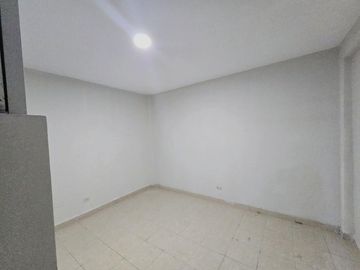 Casa De 4 Departamentos, Muy Bien Distribuida, ¡en Venta! Ideal para casa u oficinas.