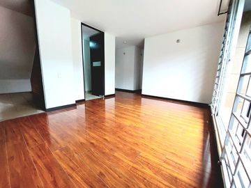 APARTAMENTO recien REMODELADO con excelentes ACABADOS en VENTA en una de las zonas mas exclsivas de Madrid Cundinamarca