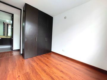APARTAMENTO recien REMODELADO con excelentes ACABADOS en VENTA en una de las zonas mas exclsivas de Madrid Cundinamarca
