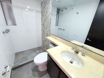 APARTAMENTO recien REMODELADO con excelentes ACABADOS en VENTA en una de las zonas mas exclsivas de Madrid Cundinamarca