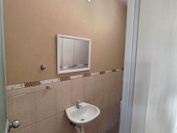 Vendo Gran Departamento En San Juan De Lurigancho De 138.44 M2 En Piso 3