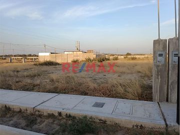 Venta De Terreno En Corales II // ID: 1127831