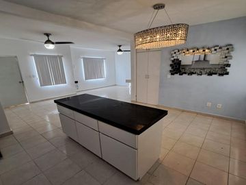 Departamento de 2 Recamaras en Venta en Playa del Carmen