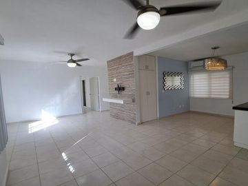 Departamento de 2 Recamaras en Venta en Playa del Carmen