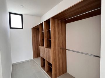 Venta de casa en Pachuca 3 Recamaras, 1 Recamara con baño completo planta baja a 10 minutos de la UAEH