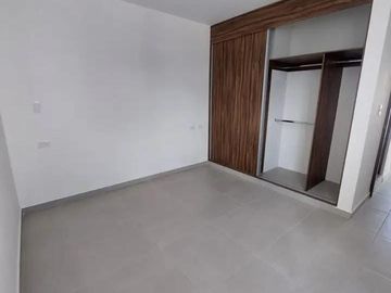 Venta de casa en Pachuca 3 Recamaras, 1 Recamara con baño completo planta baja a 10 minutos de la UAEH
