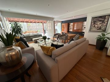 Lujoso departamento con preciosa área social en Chacarilla  🏡💫