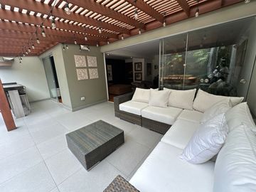 Lujoso departamento con preciosa área social en Chacarilla  🏡💫