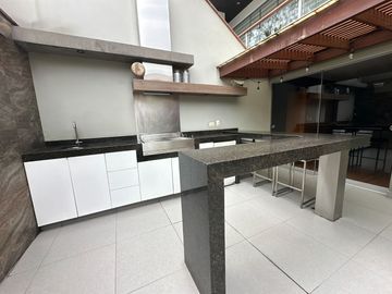 Lujoso departamento con preciosa área social en Chacarilla  🏡💫