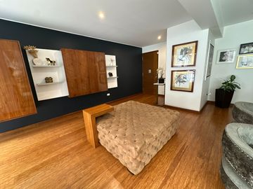 Lujoso departamento con preciosa área social en Chacarilla  🏡💫