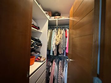 Lujoso departamento con preciosa área social en Chacarilla  🏡💫