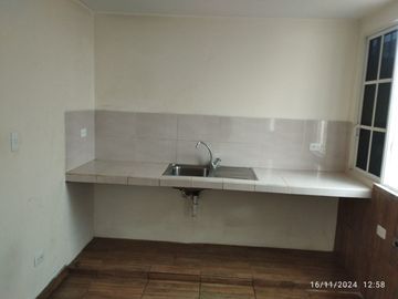 CASA EN VENTA CERCA A LA MATERNIDAD DEL SUR QUITUMBE