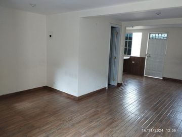 CASA EN VENTA CERCA A LA MATERNIDAD DEL SUR QUITUMBE