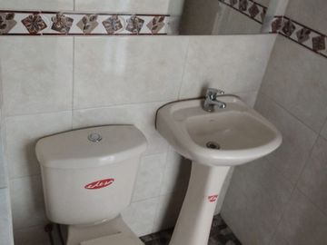 CASA EN VENTA CERCA A LA MATERNIDAD DEL SUR QUITUMBE