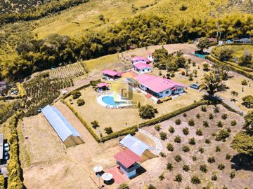 SE VENDE CASA PARA PROYECTO CERCA A MANIZALES