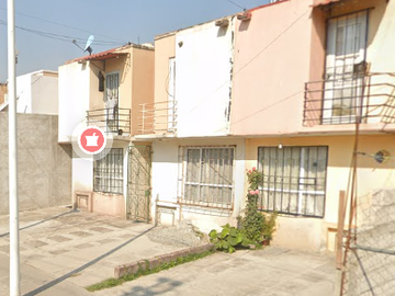 GRAN CASA EN PASEO ARENAL 41, EN PASEOS TULTEPEC 2!!