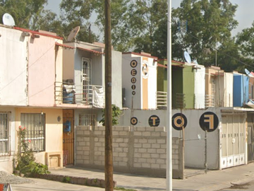 GRAN CASA EN PASEO ARENAL 41, EN PASEOS TULTEPEC 2!!