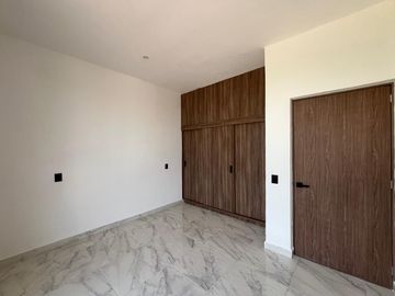 CASA EN VENTA, CON ALBERCA, EN OAXTEPEC, MORELOS