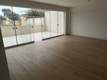 Vendo departamento de estreno cerca al Pentagonito