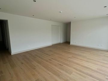 Vendo departamento de estreno cerca al Pentagonito