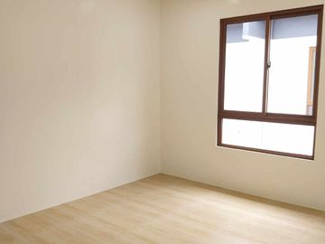 3 BEDROOMS 1 CAR GARAGE TOWNHOUSE COMMONWEALTH AVENUE,QUEZON CITY