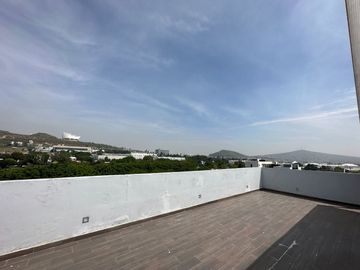 PH en Venta en exclusiva Torre, cerca de ITESO