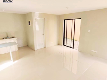 READY FOR OCCUPANCY HOUSE IN LIPA FOR SALE
