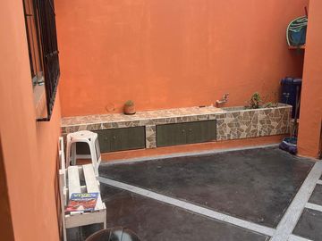 VENDO AMPLIA CASA EN CEDROS DE VILLA , CHORRILOS