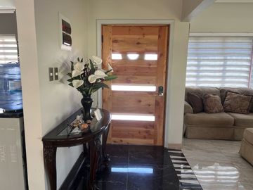 HERMOSA CASA EN PARCELA