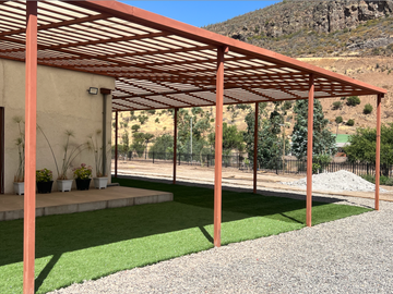 HERMOSA CASA EN PARCELA