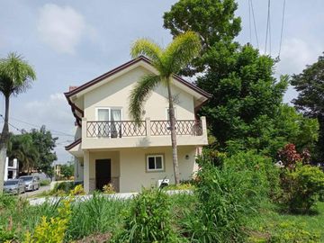 Ready for Occupancy House & Lot For Sale in Silang few minutes from Tagaytay with golf course view