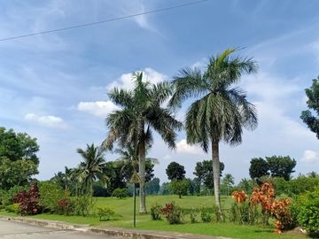Ready for Occupancy House & Lot For Sale in Silang few minutes from Tagaytay with golf course view