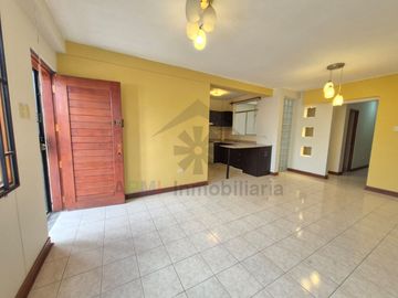 VENTA DE DEPARTAMENTO EN SEGUNDO PISO EN URB. SANTA VICTORIA DE CHICLAYO