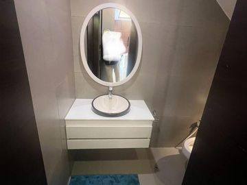 Disewakan Rumah Fully Furnished di Serenia Hills Cluster Regent, Jaksel Rp225 Jt/Thn (Nego)