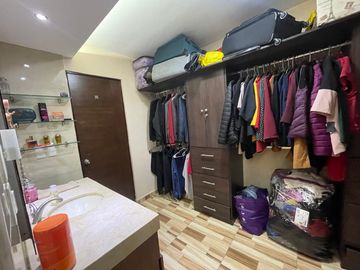Venta de Casa Reserva Cumbres, Seccion Bosques, Monterrey. N.L.