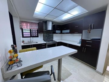 Venta de Casa Reserva Cumbres, Seccion Bosques, Monterrey. N.L.