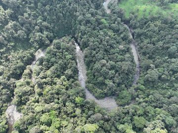 Venta de Hectareas al asfalto con Agua, Luz y Seguridad, cerca de Quito Ecuador